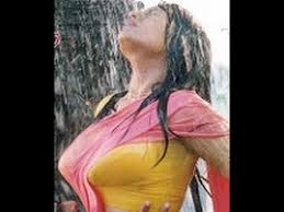 Indian village girls enjoying bathing (sexy english hindi tamil malayalam telugu kannada girls). Hot Cleavage Show By Top 10 Actress South India Youtube