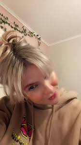 Michelle Nicole (@michellenicole.x)