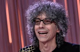Giovanni Allevi a cuore aperto: "La mia malattia, la prospettiva di vita e quello che sta succedendo nella mia vita"