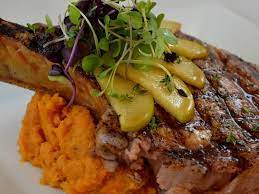 9 Best Restaurants In Tallahassee For Every Night Of The Week