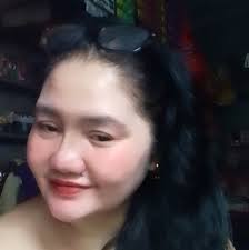 This beautiful purple gradient nail art is perfect for the spooky Halloween  vibes... Love the details and design... 👻💅🕸️ #halloweennailart  #halloween2025countdown #halloweennailsdesign #halloweennails #purplenails  #glitternails #pinterestinspo