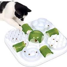 Cat puzzle feeders have been getting increasingly popular these days as people start to realize how useful they can be, which is why the market is currently flooded with them. Amazon Com Catit Play Cat Treat Puzzle Interactive Cat Toy 43010 White Pet Supplies