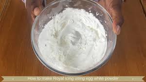 How To Make Royal Icing Using Egg White Powder Youtube