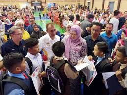 Tawaran kemasukan ke mrsm sesi 2021 boleh dibuat oleh calon yang telah berjaya menduduki ujian pksk seperti yang dijadualkan januari dan februari lalu. Semak Status Ke Mrsm Mulai Hari Ini