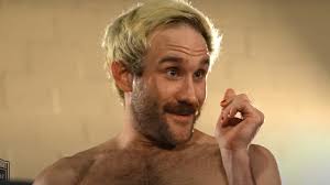 GCW's EFFY Announces Engagement