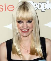 See more ideas about hairstyles with bangs, hair cuts, hair styles. 10 Anna Faris Hairstyles Hair Cuts And Colors