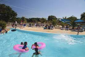 camping le cabellou plage campings france camping france idees camping piscine