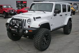 2010 White Jeep Wrangler Unlimited Sahara Jeep Wrangler Unlimited Sahara White Jeep Wrangler Unlimited Wrangler Unlimited Sahara