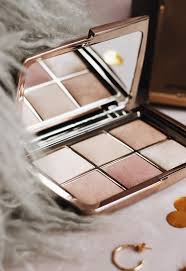 A look at the new ambient lighting edit face universe, universe unlocked and. Hourglass Ambient Lighting Edit Unlocked Palette Pint Sized Beauty