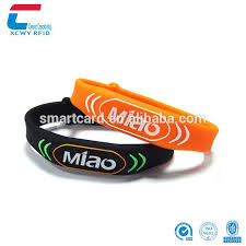 nfc wrist band waterproof 13 56mhz rubber silicone rfid wristband for festival rfid sunglasses case nfc sticker