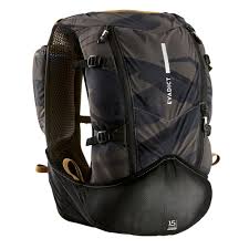 Decathlon hiking backpacks are made waterproof, easy to use, and compact just for your hiking and camping needs! Trail Rucksack Trinkrucksack Ultra 15l Evadict Decathlon