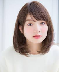 Layer sebahu potong rambut pendek wanita. 36 Model Rambut Pendek Wanita Yang Sesuai Dengan Bentuk Wajah
