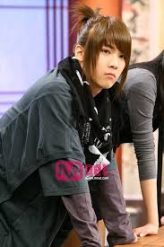 10 Male K Pop Idols You Forgot Had Long Hair Koreaboo Boys Long Hairstyles Long Hair Styles Down Hairstyles