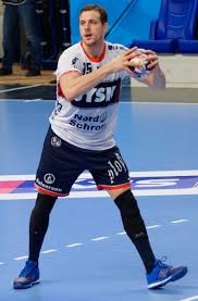 Maillot entraînement equipe de france de handball adidas design identique aux maillots officiels, ce maillot est utilisé pendant les maillot équipe de france de handball 6 étoiles nouveau maillot porté par les joueurs de l'équipe de france durant le mondial. Kentin Mahe Wikipedia