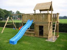 Spielturm Balkon Mit Sandkasten In 2020 Spielturm Garten Spielturm Kinderspielturm Garten