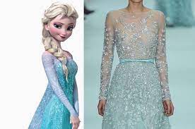 Ada berbagai model baju elsa frozen yang bisa anda di sini, tergantung dengan selera anda dan buah hati untuk memilih model baju elsa frozen yang mana yang disukainya. Tren Fashion 2020 Gaun Elsa Frozen Disney Yang Feminin Dan Elegan Semua Halaman Stylo