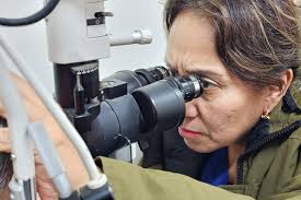 👁️‍🗨️ ¡Diris Lima Centro cuida tu salud visual! 👓 El Centro de Salud Max  Arias Schreiber cuenta con el servicio de oftalmología, donde podrás  atenderte con profesionales capacitados 👨‍⚕️👩‍⚕️ y realizar evaluaciones