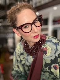 I'm the type of person who would prefer to masking tape their phone instead  of getting a new one...so obviously I need something comfy and fashionable  for this life-changing purchase. Wish me luck! ...