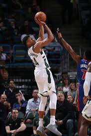 8 tonight, fiserv forum, milwaukee tv/radio: Game Action Bucks Vs Pistons 12 06 17 Milwaukee Bucks