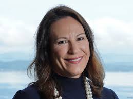 New Wells Fargo market Laura MacNeil executive will guide bank's commercial  reorganization