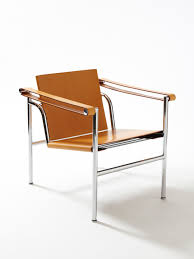 After the overwhelming acceptance of the public to his chairs, le corbusier started designing sofas. Pin On Fur Armchair