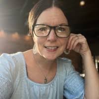 Alicia Ahern Email & Phone Number