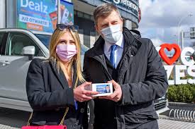 Jest absolwentem wydziału prawa i administracji uniwersytetu warszawskiego, doktorem habilitowany nauk prawnych, adwokatem. Wybory W Rzeszowie Marcin Warchol Wierzy W Recykling I Ma Plan Dla Miasta