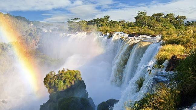 Poor Niagara': The bigger, better waterfall | escape.com.au