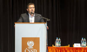 Předseda české strany sociálně demokratické (čssd), 1. Cssd Bude Pokracovat Ve Vyjednavani O Ucasti Ve Vlade Chce Rozhodnout Referendem Do Dvou Mesicu E15 Cz