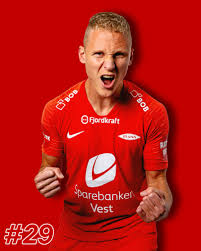 In the current season for brann kristoffer barmen gave a total of 2 shots, of which 1 were shots on goal. Hurra For Kristoffer Barmen Som Sportsklubben Brann Facebook