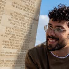 באמת שניסיתי לעשות את השיעורי בית בחומרים ננומטריים, פשוט לבנות רובוט שקולע  לסל בעזרת עיבוד תמונה כיף יותר