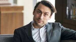 Roy Roman's Instagram, Twitter & Facebook