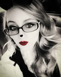 Profile for Demi Howe