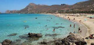 It is the ideal beach destination for your holidays in crete. Falasarna H Pio Omorfh Paralia Ths Krhths Poy Einai Panta Sta Top 10 Twn Kalyterwn Paraliwn Sthn Eyrwph Fwto Ydrogeios 106 9 Fm