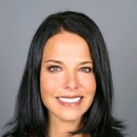 Shannon Novelli's Instagram, Twitter & Facebook