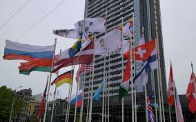 Работаем с 10 до 18. Posol Rossii V Belorussii Nazval Dikovatym Incident S Flagami V Rige Hokkej Rbk Sport