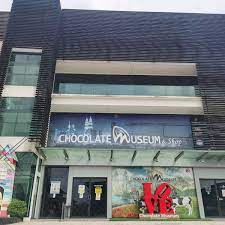 Dibuka setiap hari 10 pagi hingga 5 petang. Chocolate Museum Kota Damansara Selangor
