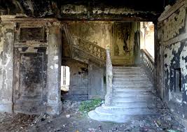 The staircase of the former goverment building in sukhumi (abkahzia/georgia) exil by andy schwetz. Reisebericht Abchasien 16 Ruinenlandschaft Abchasien Flickr