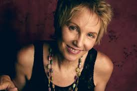 Allowing Herself to Be Free: A Conversation with Erin Rae