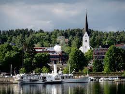 Skibladner er norges eneste hjuldamper og eldste skip i regelmessig drift. Skibladner And Hamar Cathedral Mapio Net