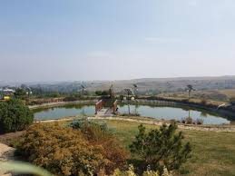 Equipamiento de juegos para exterior. Sat De Vacanta Ciprian Porumbescu In Romania