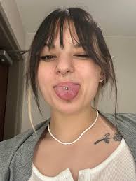 Can I get a belly button piercing please 🙏