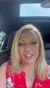 Amber Siegelman's Instagram, Twitter & Facebook