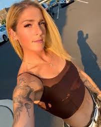 Victoria Nye's Instagram, Twitter & Facebook