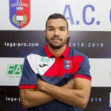 Jun 16, 2021 · ac milan are one of four clubs interested in signing crotone forward junior messias after their relegation, according to a report. Junior Messias Profile Bio Height Weight Stats Photos Videos Bet Bet Net