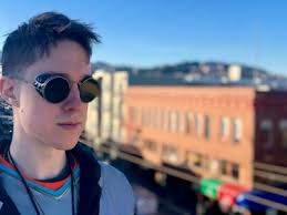 Emerging Artists Profile: 'Fetz' releases “Light