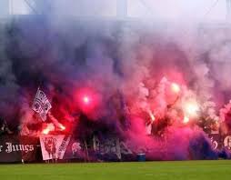128,408 likes · 971 talking about this. Borussia Dortmund Fan Bundnis Sammelt Spenden Fur Austria Salzburg Salzburg24