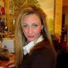 Linda Piro's Instagram, Twitter & Facebook