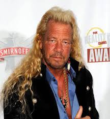 If You Want To Grow Your Hair Out Follow The Example Of These Leading Men Dog The Bounty Hunter Mens Hairstyles Bounty Hunter