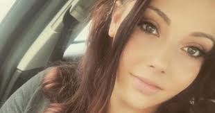 Mum of three dies suddenly just before Christmas as 'broken' family pay  tribute